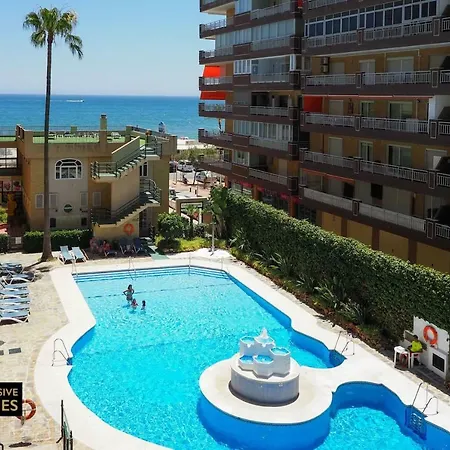 Estupendo Piso En Primera Linea De Playa; Ronda Iv * Fuengirola