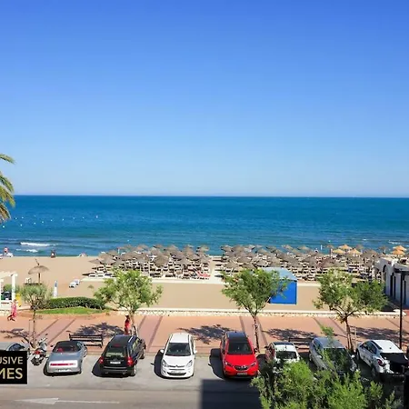 Estupendo Piso En Primera Linea De Playa; Ronda Iv Apartment